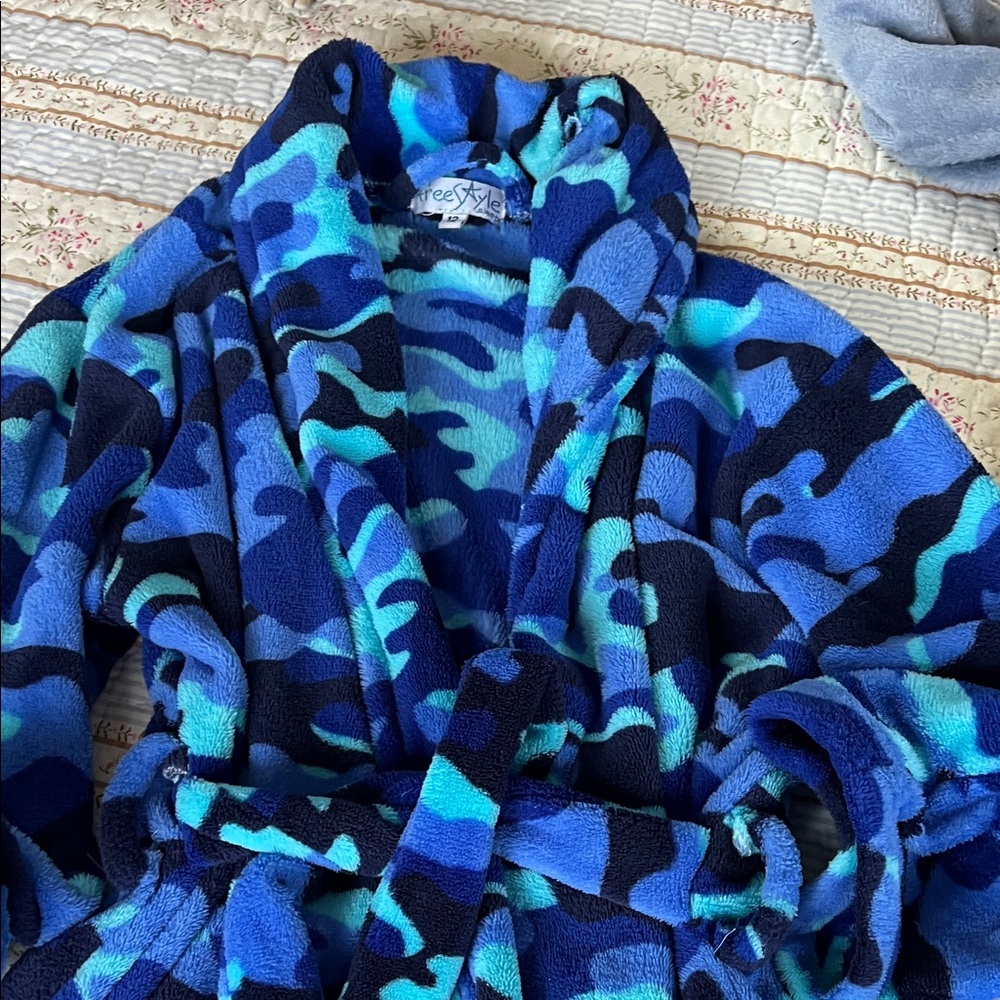 Freestyle Blue Camouflage Kids Pajama Robe